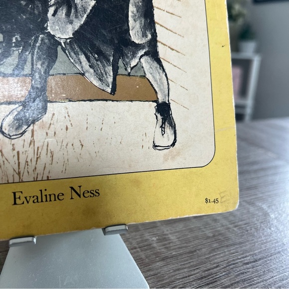 1966 Vintage Sam, Bangs, & Moonshine by Evaline Ness Paperback Book - Picture 5 of 13